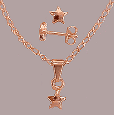 Conjunto folheado a ouro com brincos e pingente